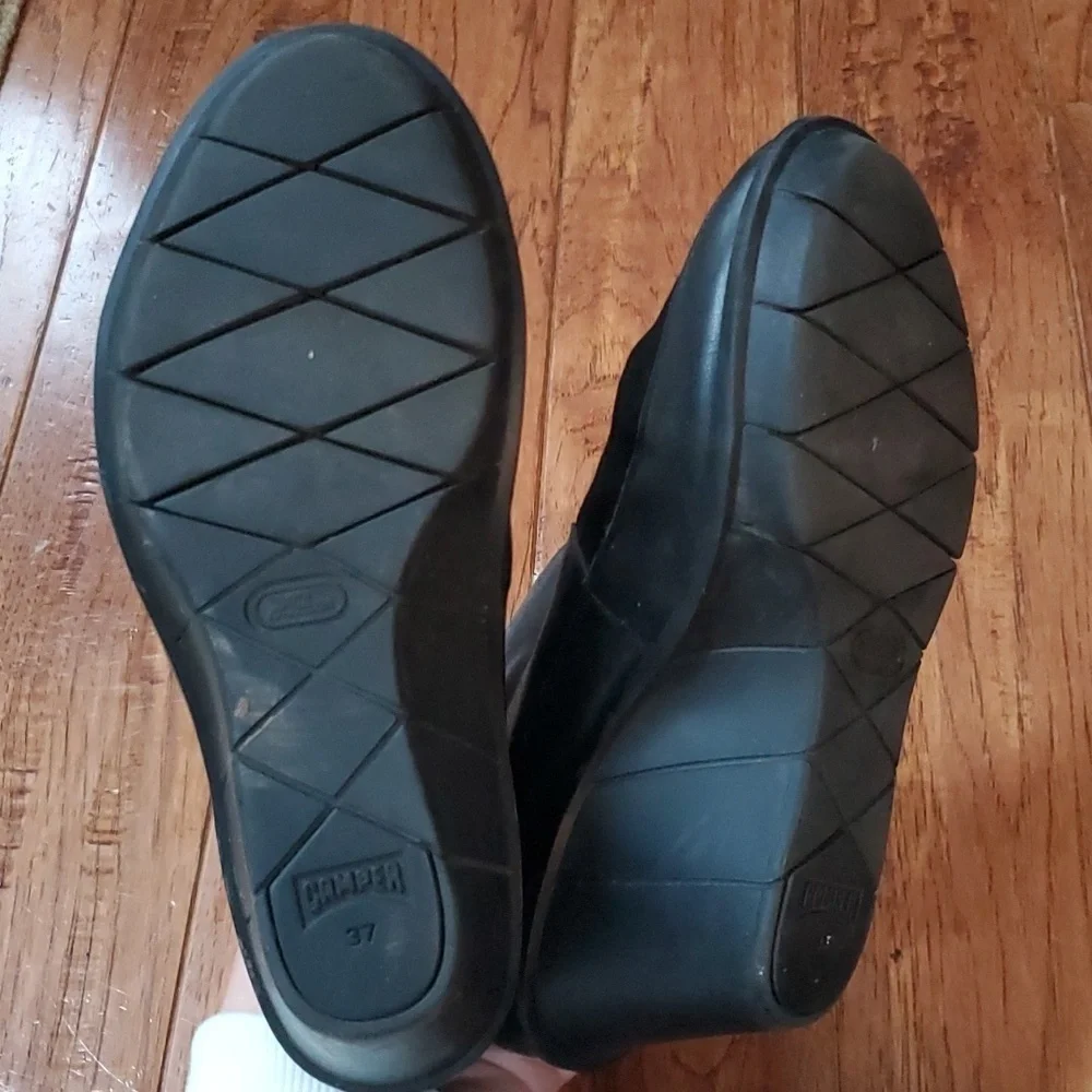 Camper Alicante wedge zip up black wedge boots